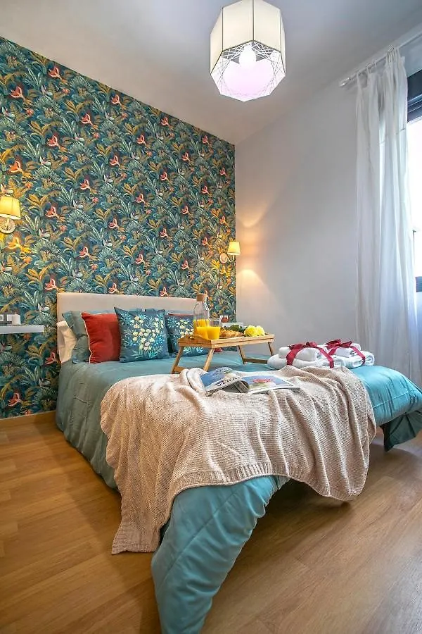 -Malagasunapts- Central Freeparking Rooftoppool 0*, Malaga