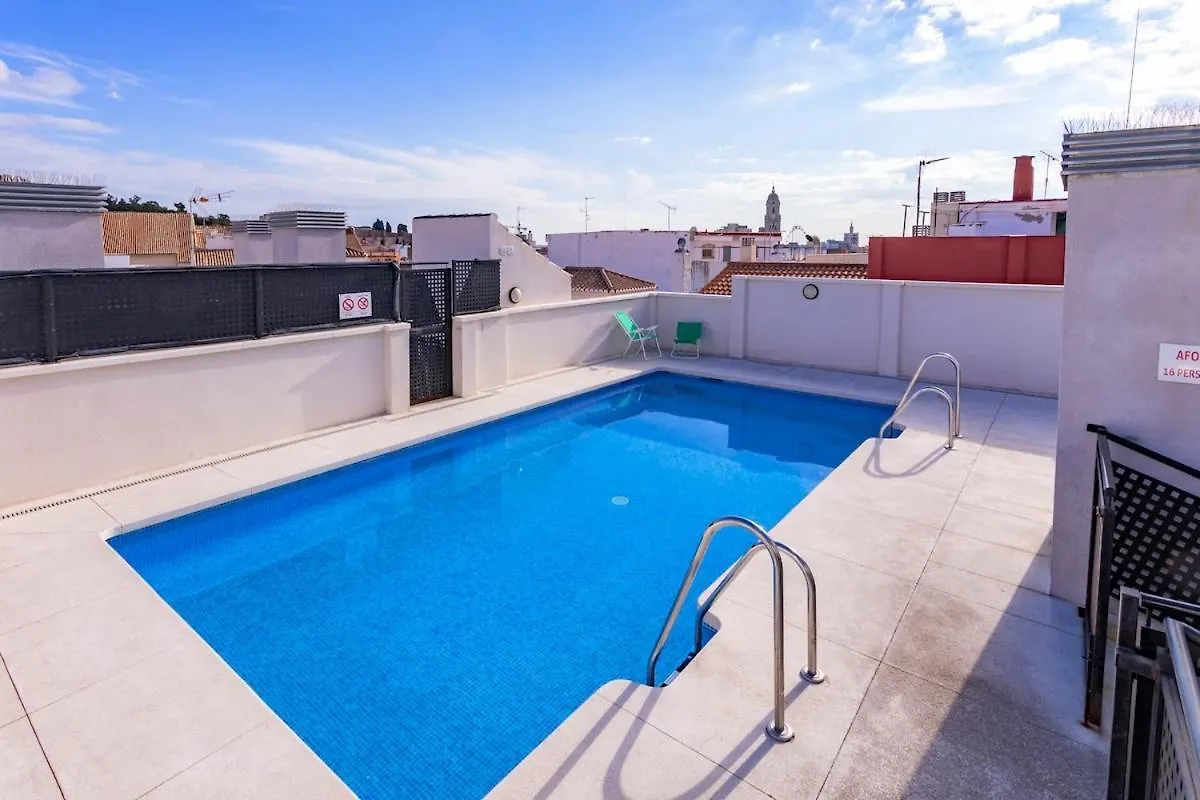 -Malagasunapts- Central Freeparking Rooftoppool Apartment