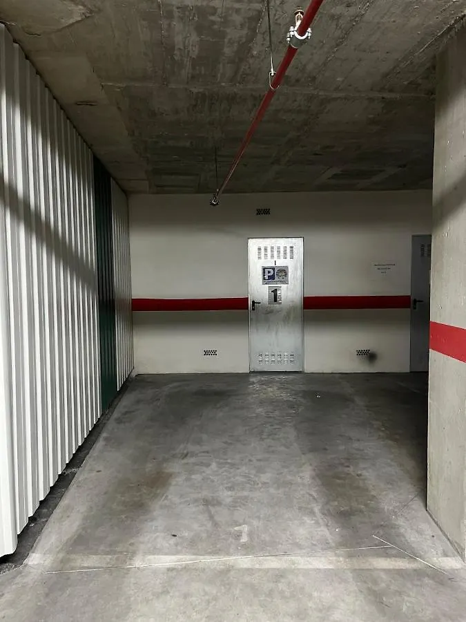 -Malagasunapts- Central Freeparking Rooftoppool
